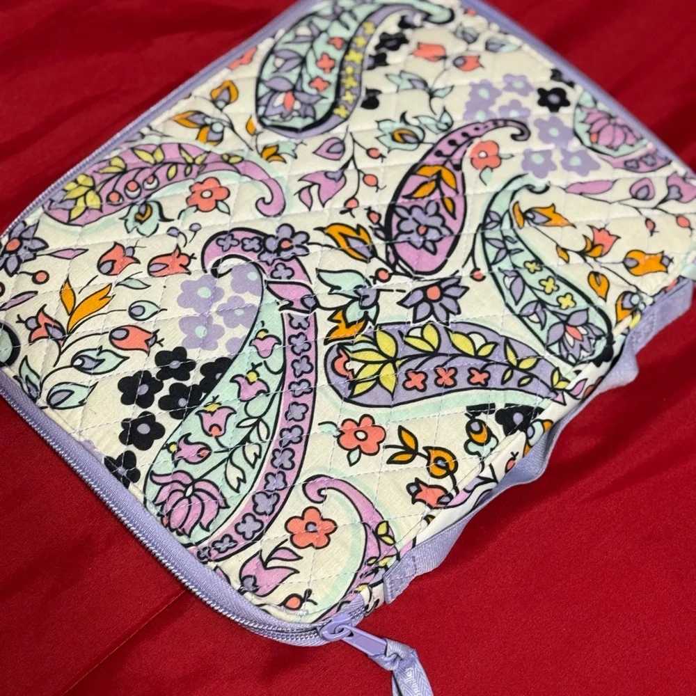 NWOT Vera Bradley Paisley Print Tablet Cover